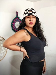 Bucket Hat Xadrez de Crochê