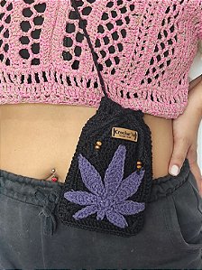 Bolsa Tiracolo de Crochê - Cannabis Roxa
