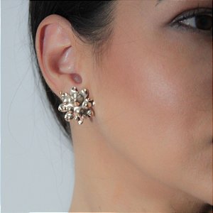 Brinco flor orgânica 24mm