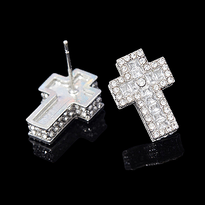 Brincos de cruz punk