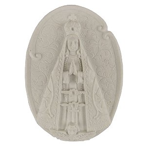 Aplique Religioso Oval Nossa Senhora Aparecida 10,8x7,8cm Resina