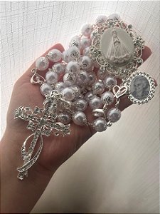 Terço de noiva personalizado de nossa Senhora Aparecida com Relicário
