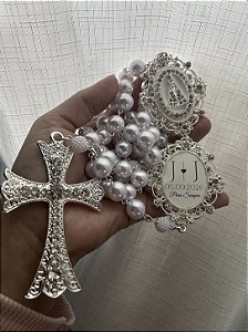 Terço Nossa Senhora Aparecida com relicário Grande com iniciais dos noivos