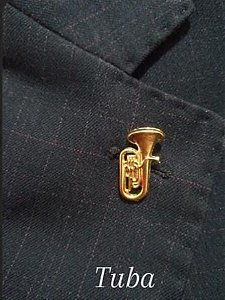 BROCHE MUSICAL TUBA