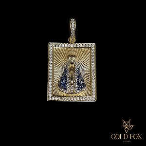 PINGENTE NOSSA SENHORA APARECIDA CRAVEJADO 3,5 CM - BANHADO A OURO 18K