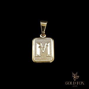 PINGENTE DE LETRA PEQUENO (M) - BANHADO A OURO 18K