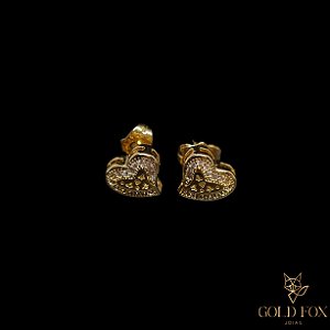 BRINCO CORAÇÃO CRAVEJADO CAIXA ALTA - BANHADO A OURO 18K