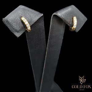 BRINCO ARGOLINHA LATERAL LISA CRAVEJADA 1 FILEIRA P - BANHADO A OURO 18K