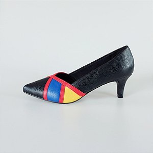 SCARPIN SALTO BAIXO FINO COURO PRETO CONFORTAVEL