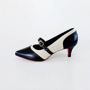 SCARPIN SALTO BAIXO FINO COURO PRETO OFF WHITE CONFORTAVEL