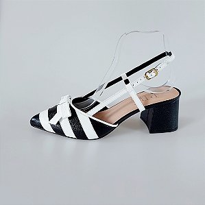 SCARPIN SALTO BAIXO BLOCO COURO PRETO BRANCO CONFORTAVEL