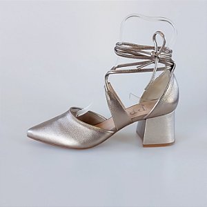 SCARPIN SALTO BAIXO BLOCO COURO PRATA VELHA CONFORTAVEL