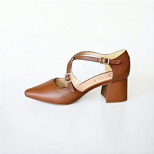 SCARPIN SALTO BLOCO COURO MARROM CONFORTAVEL