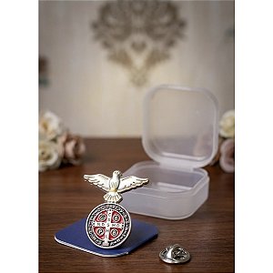 Broche Botton Espirito Santo Com Medalha São Bento + Caixinha
