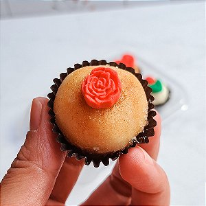 Confeitos Comestíveis Mini Rosas Vermelho 20 unidades