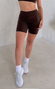 Shorts fitness bolso lateral