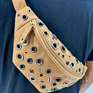 Bolsa Pochete Transversal com Ilhós Metal