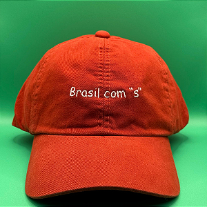 Boné Bordado Ajustável Identidade Carioca – "Brasil com s" (Vermelho)