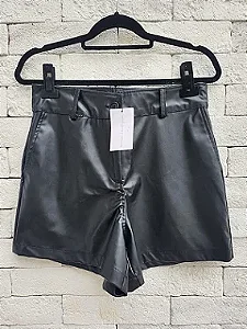 Shorts Couro Eco Básico