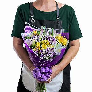 Buquê Abrantes P - 10 Hastes de Astromelias