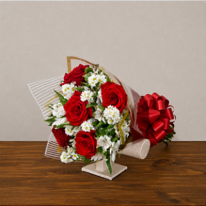 Buquê Aruna - Rosas IMPORTADAS e Astromelias