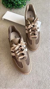 Tênis urbano Doce de Leite