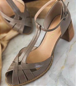 Sandália peep toe Salomé Grigio