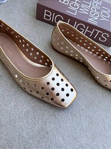 Sapatilha Petit Poa Ouro Light