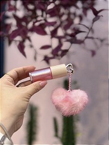 Gloss labial ponteira coração e chaveiro pompom personalizado com logo