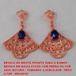 BRINCO NO BRUTO PRONTO PARA O BANHO - BRINCO EM BAIXA FUSÃO COM PEDRA NA COR AZUL ESCURO - TAMANHO 4,2CMx2,5CM - PESO  4,7GR - BRU2918
