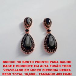 BRINCO NO BRUTO PRONTO PARA BANHO BASE E PINGENTE EM ALTA FUSÃO TODO VRAVEJADO EM MICRO ZIRCONIA NEGRA PESO TOTAL 10,0GR - TAMANHO 48X15MM BRU1241