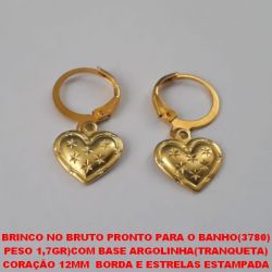 BRINCO NO BRUTO PRONTO PARA O BANHO  (3780)PESO 1,7GR)COM BASE ARGOLINHA(TRANQUETA) COM  CORAÇÃO 12MM C/ BORDA E ESTRELAS ESTAMPADA BRU0851