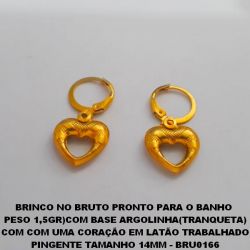 BRINCO NO BRUTO PRONTO PARA O BANHO  PESO 1,5GR)COM BASE ARGOLINHA(TRANQUETA) COM COM UMA CORAÇÃO EM LATÃO TRABALHADO PINGENTE TAMANHO 14MM - BRU0166