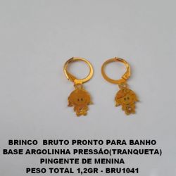 BRINCO  BRUTO PRONTO PARA BANHO BASE ARGOLINHA PRESSÃO(TRANQUETA) PINGENTE DE MENINO PESO TOTAL 1,2GR - BRU1041