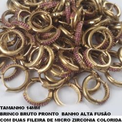 BRINCO(***) BRUTO PRONTO  BANHO ALTA FUSÃO COM DUAS FILEIRA DE MICRO ZIRCONIA COLORIDA ARGOLINHA DE PRESSÃO - TAMANHO 14MM PESO TOTAL 1,7GR - LARGURA 3MM - BRU1799