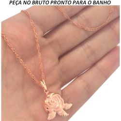 GARGANTILHA NO BRUTO PRONTO PARA O BANHO EM FORMA DE FLOR TAMANHO APROXIMADO:45CM TAMANHO PINGENTE:2CM 3GR REF.BRU898