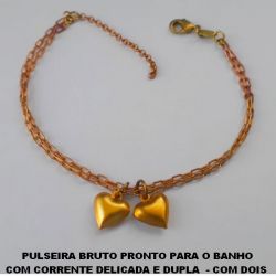 PULSEIRA BRUTO PRONTO PARA O BANHO COM CORRENTE DELICADA E DUPLA  - COM DOIS  PINGENTE DE CORAÇÃO DE 12MM - COM FECHO  LAGOSTA  - TAMANHO 20CM+EXTENSOR PESO 4,6GR BRU4299