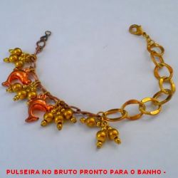 PULSEIRA NO BRUTO PRONTO PARA O BANHO -  PULSEIRA FEMININA COM PENDURICALHOS DE  BOLINHAS DE 5MM\2MM E GOLFINHO COM BOLA -  TAMANHO:18,0CM - PESO:11,1GR - BRU3308