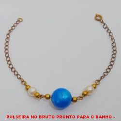 PULSEIRA NO BRUTO PRONTO PARA O BANHO -  PULSEIRA FEMININA COM BOLINHAS DE 3MM,  PÉROLAS DE 5MM E BOLA DE RESINA AZUL  DE 11MM - TAMANHO:19,0CM - PESO:2,7GR -  BRU3926