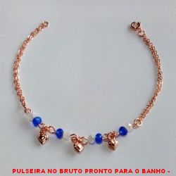 PULSEIRA NO BRUTO PRONTO PARA O BANHO -  PULSEIRA FEMININA COM MIÇANGAS SEXTAVADOS E  PENDURICALHOS DE CORAÇÕES - TAMANHO:19,7CM -  PESO:2,4GR - BRU0776