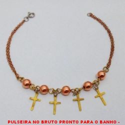 PULSEIRA NO BRUTO PRONTO PARA O BANHO -  PULSEIRA FEMININA COM BOLINHAS DE 6MM E  PENDURICALHOS DE CRUZ - TAMANHO:20,5CM -  PESO:2,3GR - BRU4281