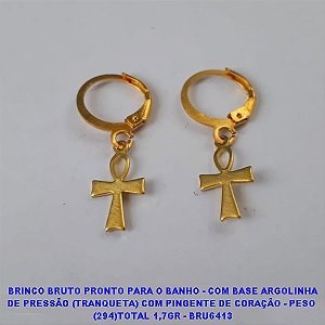 BRINCO BRUTO PRONTO PARA O BANHO - COM BASE ARGOLINHA DE PRESSÃO (TRANQUETA) COM PINGENTE CRUCIFIXO - PESO  (294)TOTAL 1,7GR - BRU6413