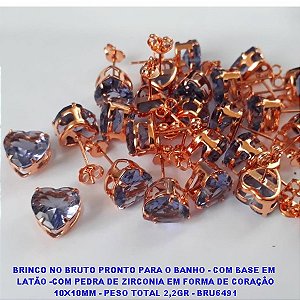 BRINCO NO BRUTO PRONTO PARA O BANHO - COM BASE EM  LATÃO -COM PEDRA DE ZIRCONIA EM FORMA DE CORAÇÃO 10X10MM - PESO TOTAL 2,2GR - BRU6491