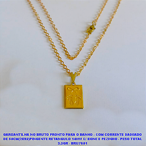 GARGANTILHA NO BRUTO PRONTO PARA O BANHO - COM CORRENTE DADEADO DE 50CM(2892)PINGENTE RETANGULO 14MM C/ BONE E PEZINHO - PESO TOTAL 3.2GR - BRU7001