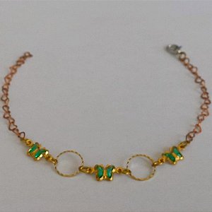 PULSEIRA NO BRUTO PRONTO PARA O BANHO(CX92) - COM CORRENTE EM CORAÇÃO (DELICADA) COM TREIS BORBOLETA - TAMANHO 18CM - BRU6865A