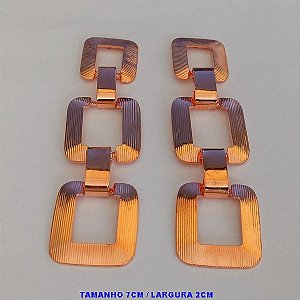 BRINCO NO BRUTO PRONTO PARA O BANHO(CX29) - COM TREIS QUADRADO ARTICULADO - TAMANHO 7X3CM - PESO 13,1GR - BRU5599