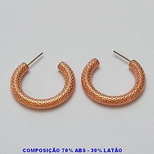 BRINCO NO BRUTO PRONTO PARA O BANHO - 70% ABS + 30% LATÃO -  BRINCO DE ARGOLA DESENHADA - TAMANHO 30MM LARGURA 3,7MM -  PESO 2,2GR - BRU100149A