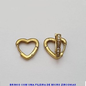 BRINCO NO BRUTO PRONTO PARA O BANHO LATÃO  - FORMATO CORAÇAÕ 1 FILEIRAS COM  MICRO ZIRCÔNIAS  - PESO TOTAL 2,1GR - BRU100282A