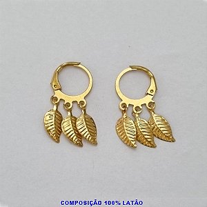 BRINCO NO BRUTO PRONTO PARA O BANHO (CX106)- BRINCO 3 FOLHAS COM ARGOLA DE PRESSÃO 26MM - PESO TOTAL 1,2GR - BRU100369A