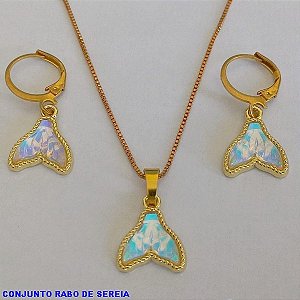 CONJUNTO NO BRUTO PRONTO PARA O BANHO - PINGENTE RABO DE SEREIA FRUITACOR)(COMPOSIÇÃO 50% LATÃOE 50% RESINA) COM CORRENTE VENEZIANA DE 45CM - PESO TOTAL 5,8GR - BRU3835A